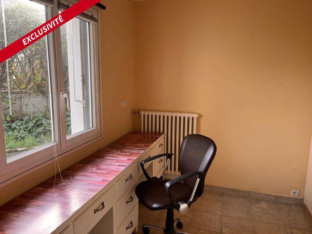 Maison de famille : installez-vous au coeur du bourg ! - photo 8