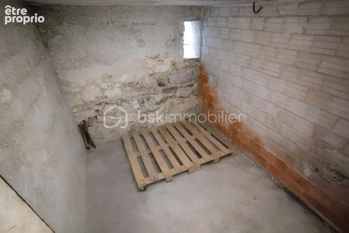 A vendre - T2 loué dernier étage – Vue Faron – Rentabilité immédiate – Parking – Cave – Toulon La Loubière – 157 000 € - photo 14