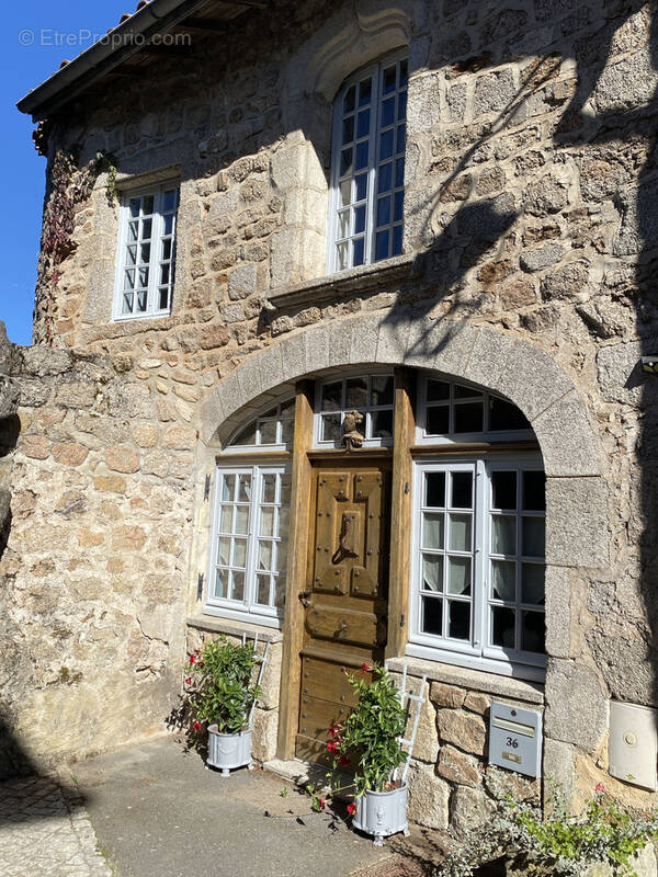 Maison à LES SALLES
