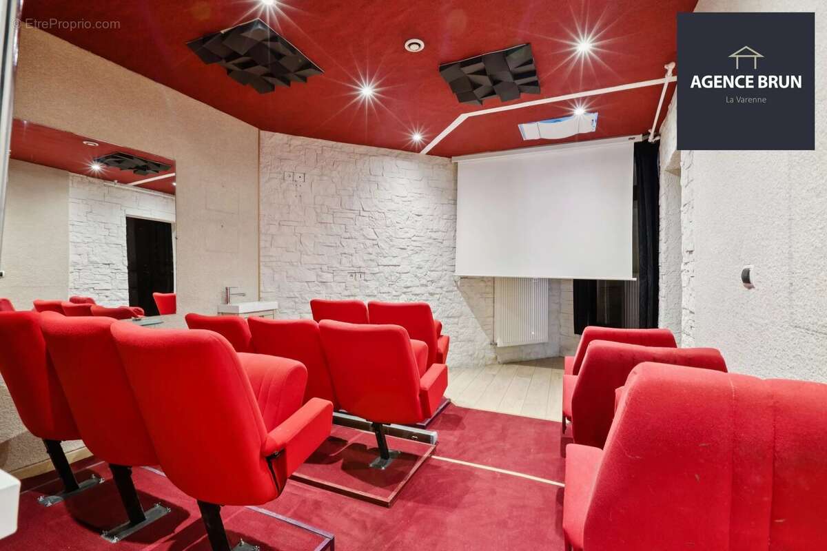 Maison à CHENNEVIERES-SUR-MARNE