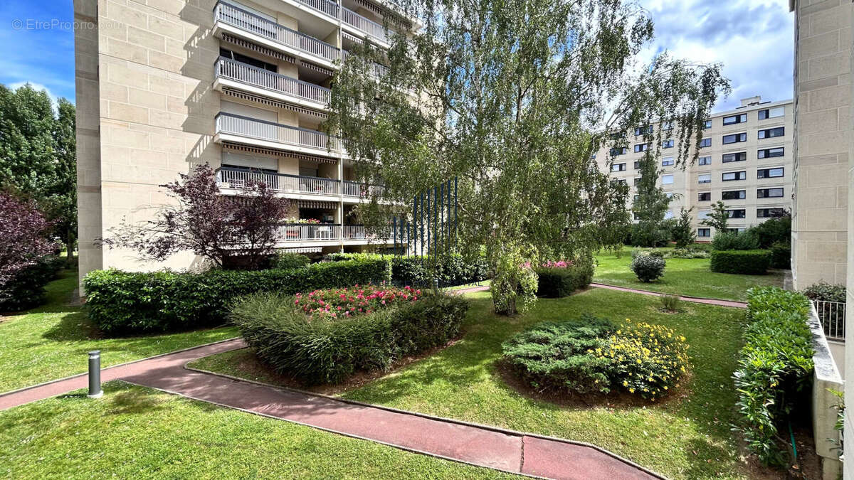 Rueil Malmaison Appartement 4 pièces - photo 4