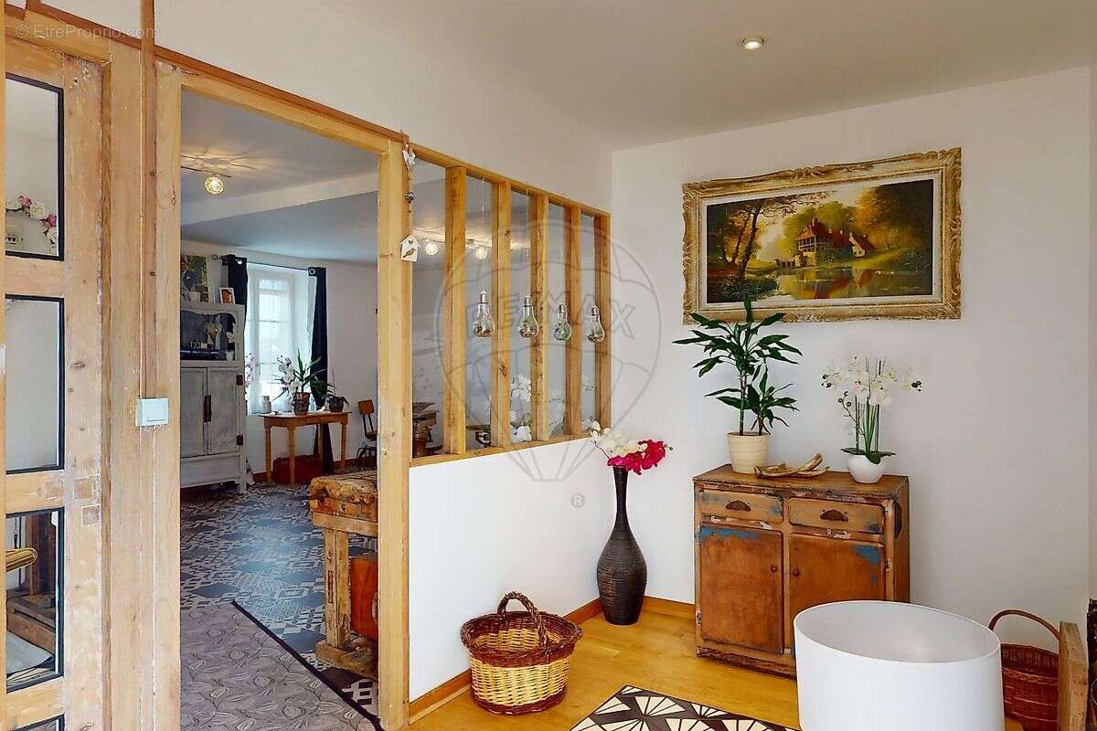 Maison à GERMIGNY-DES-PRES