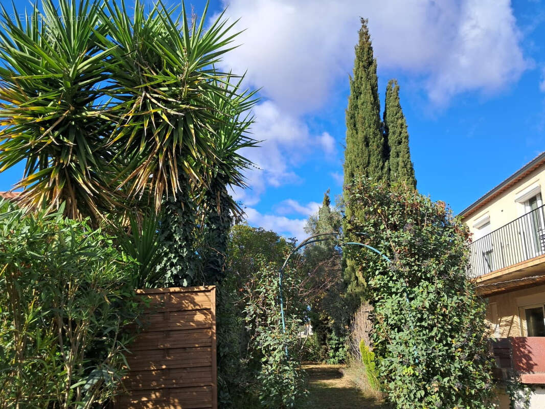 Maison à ESPONDEILHAN