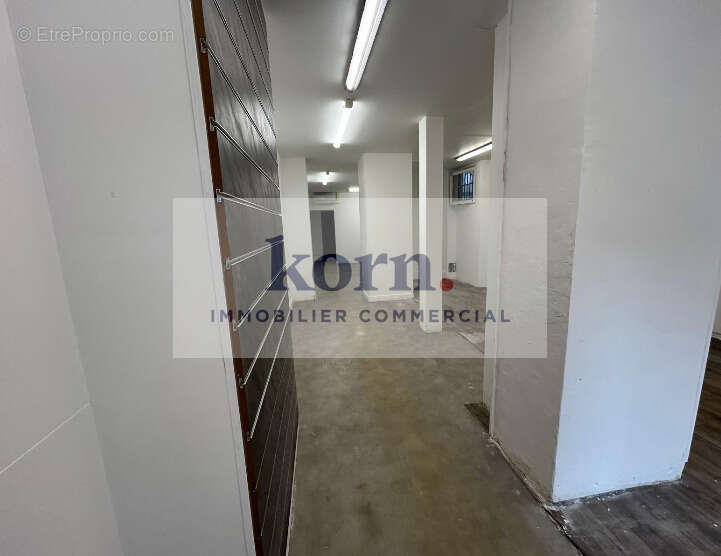 Commerce à PARIS-20E