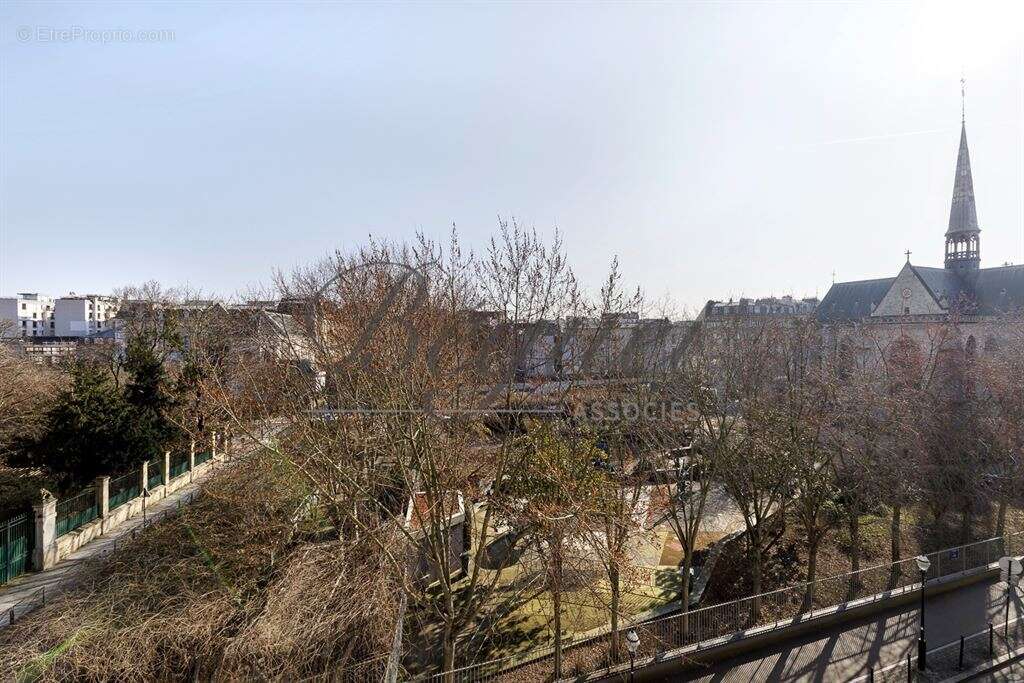 Appartement à BOULOGNE-BILLANCOURT