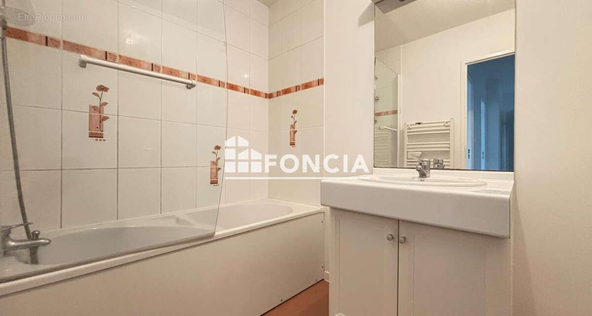 Appartement à SAINT-AVE