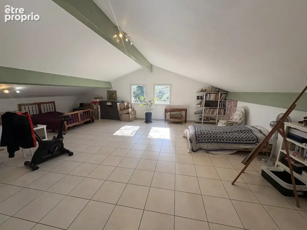 Superbe villa de 220 m2 avec accès direct au Lot - photo 17