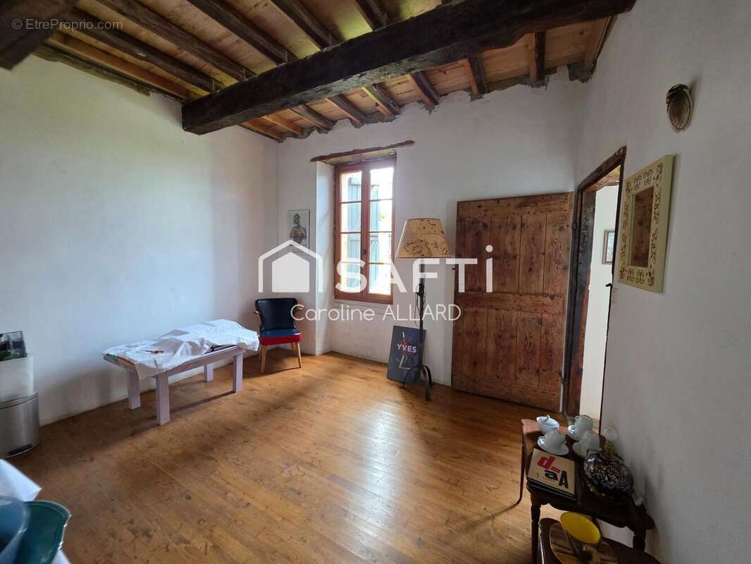 Maison 177 m² à Montpezat  - photo 5