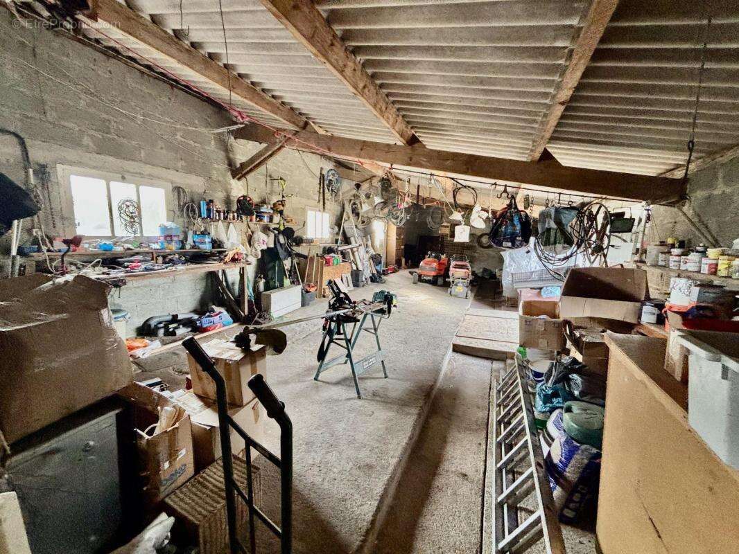 Maison à TIREPIED