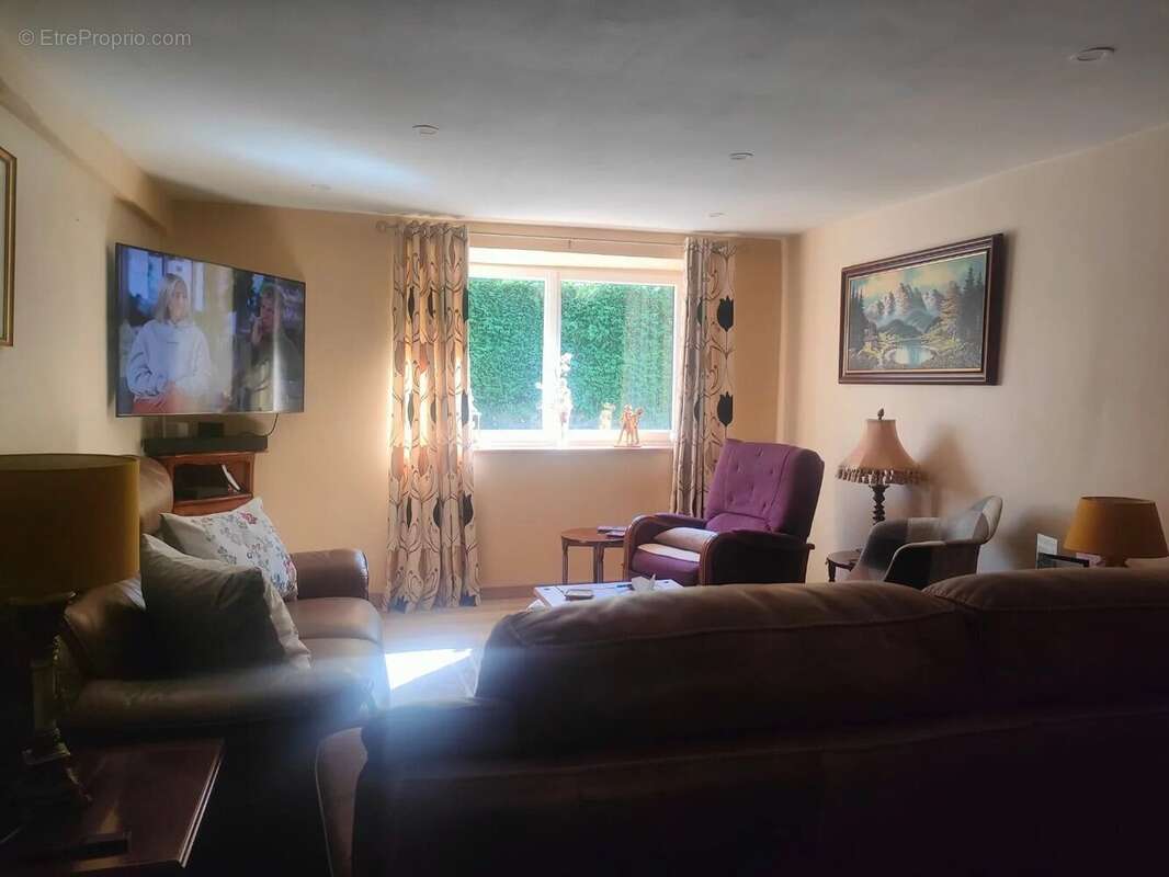 Maison à ORADOUR-SUR-VAYRES