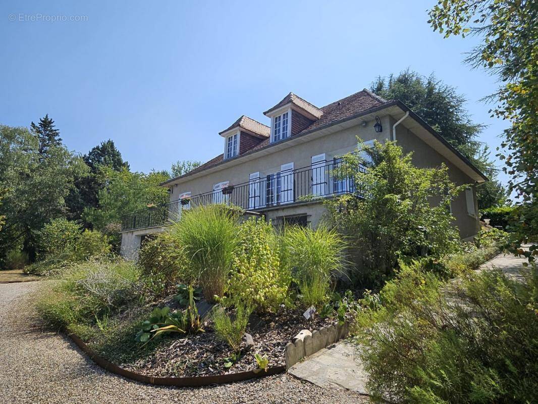 Maison à COULOUNIEIX-CHAMIERS