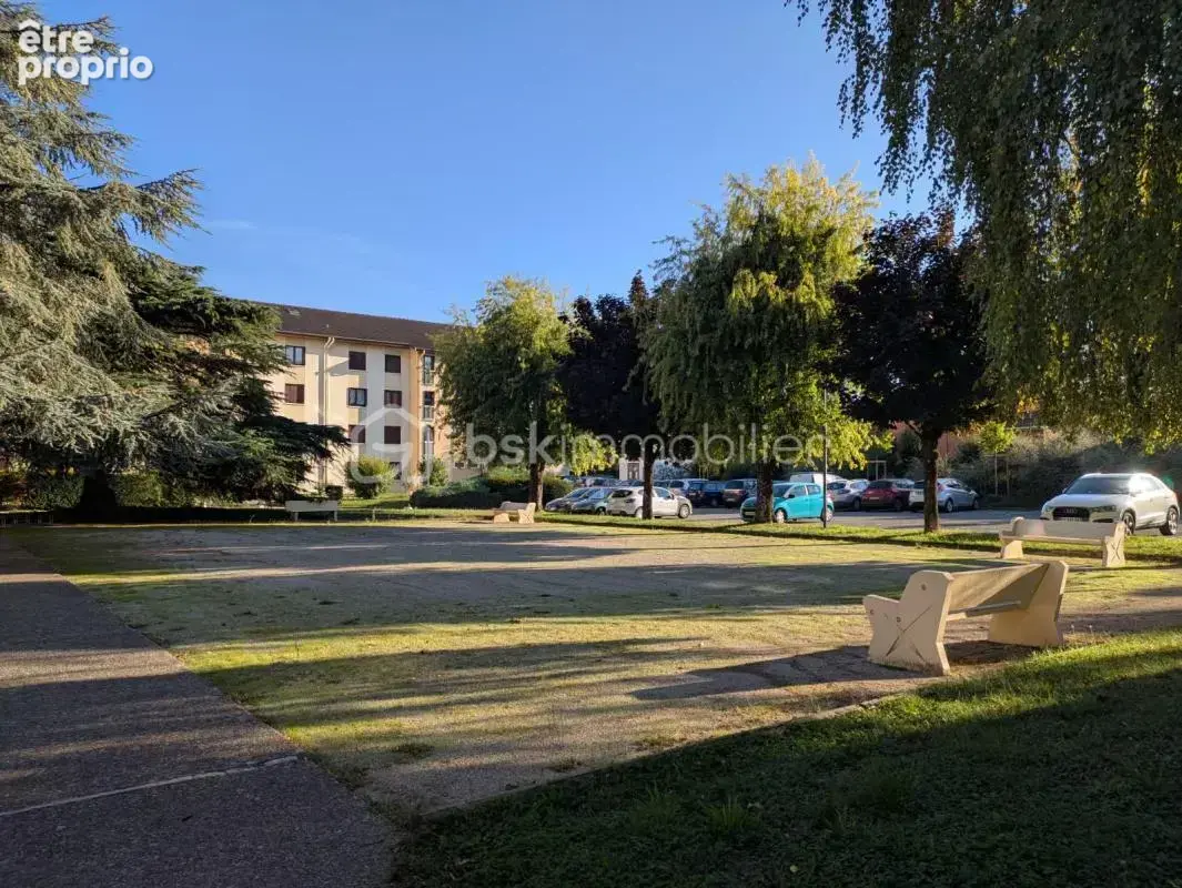 Appartement de type T4 transformé en T3 de 95 m2- Résidence sécurisée avec parc - photo 15