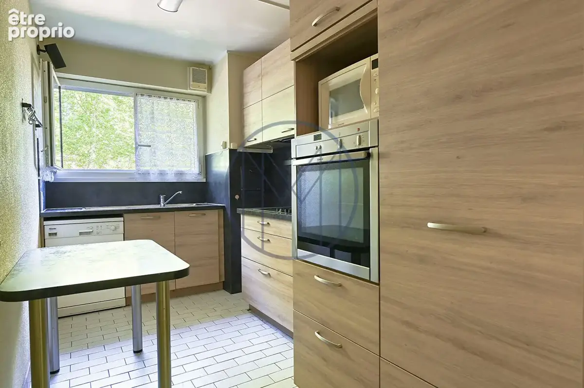 Appartement familial de 5 pièces avec cave, double box et grand balcon - photo 5