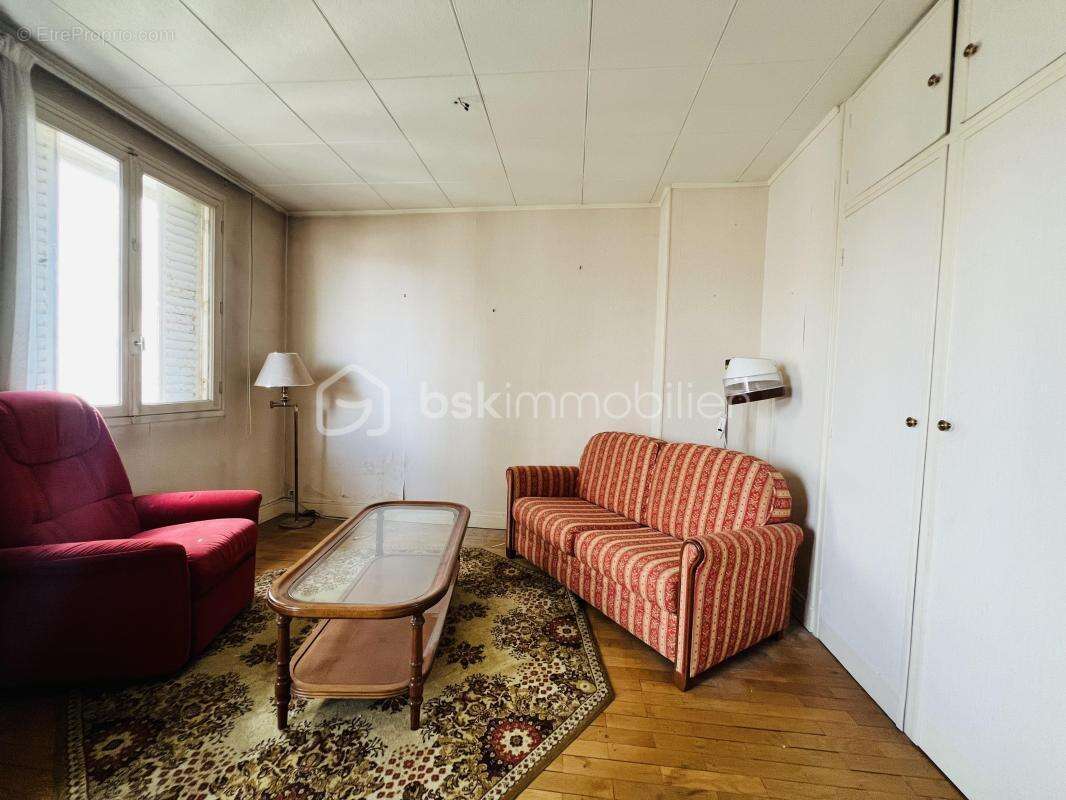 Appartement 3 PIÈCES /63 m² /3ᵉ ÉTAGE Proche des transports Métro L7 et L14 - photo 4