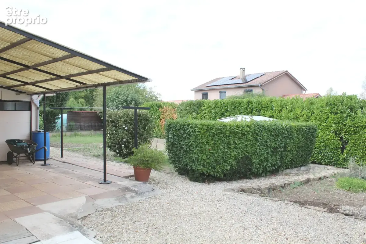 Maison à vendre 6 pièces PERONNAS (01) - photo 14