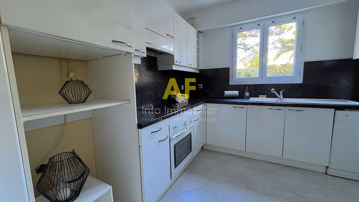 Appartement à SAINT-RAPHAEL