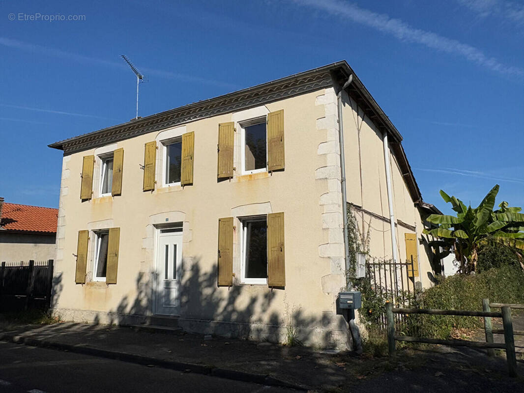 Maison à PONTONX-SUR-L'ADOUR