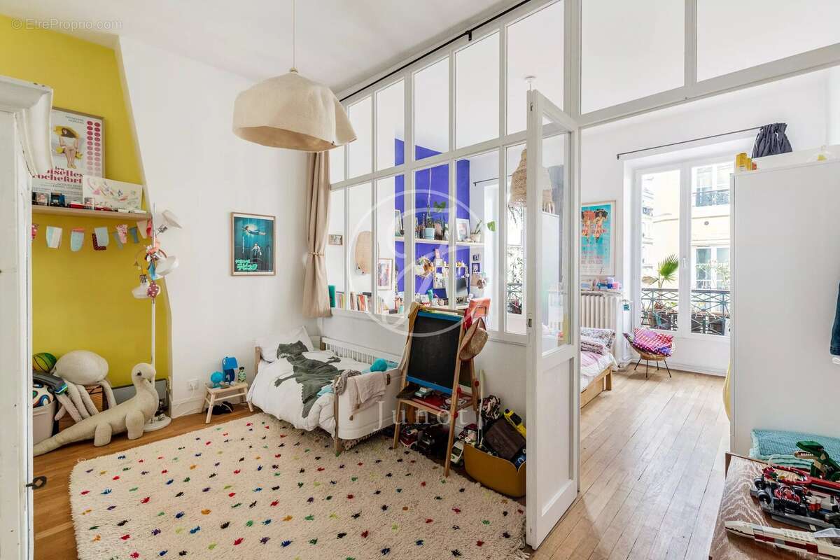 Appartement à PARIS-9E