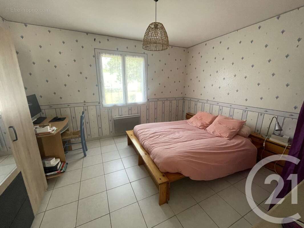 Maison à SAINT-SEURIN-SUR-L&#039;ISLE