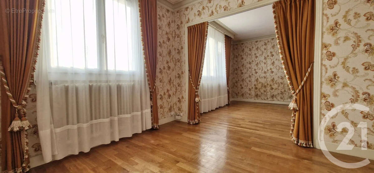 Maison à LA CHAPELLE-DU-NOYER