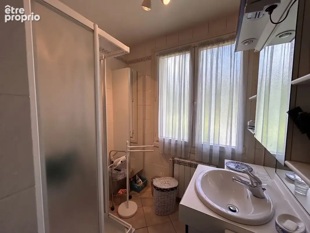 Belle maison familiale de 145 m² avec jardin, garage et ASCENSEUR privatif - photo 16