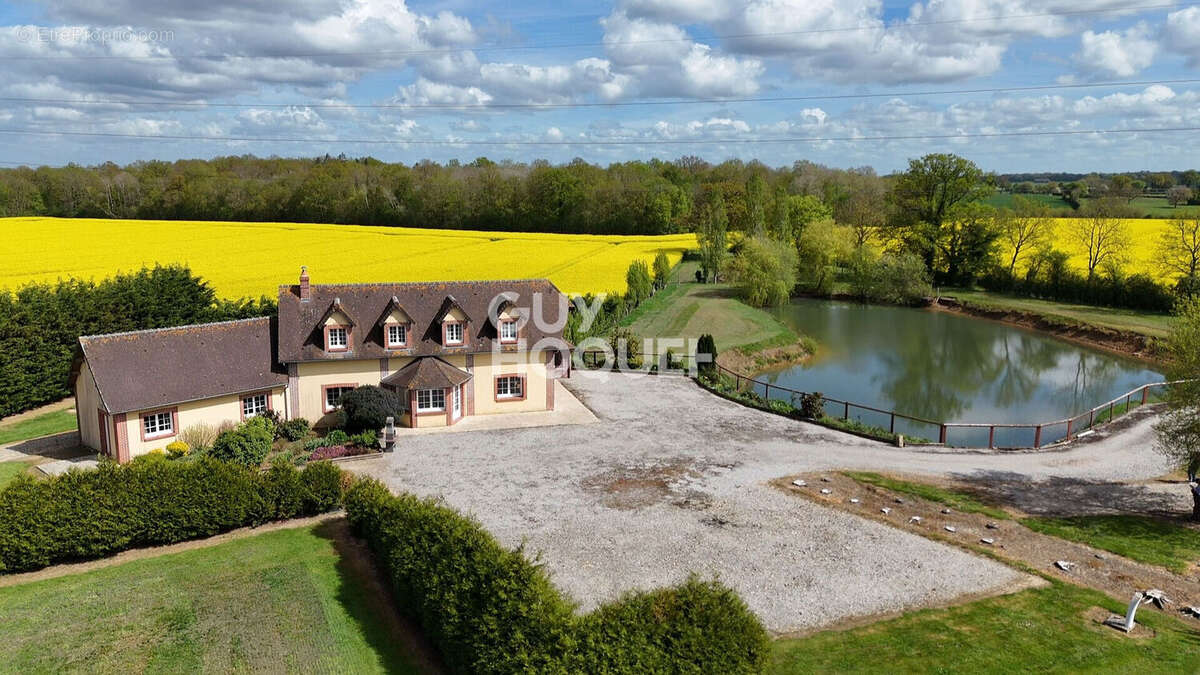 Maison à BRETEUIL