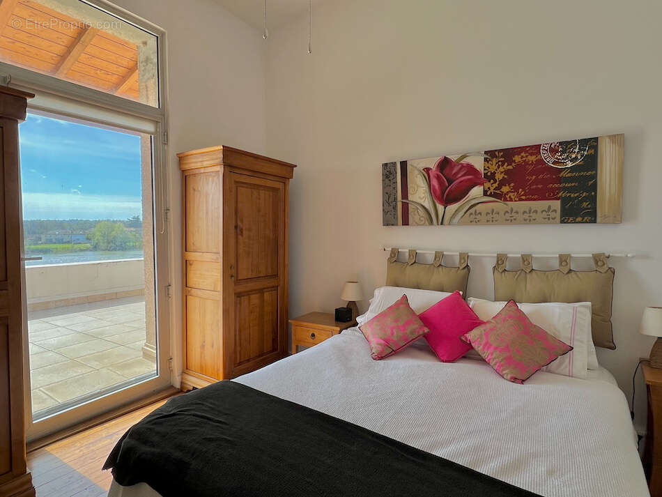 Maison à SAINT-EMILION