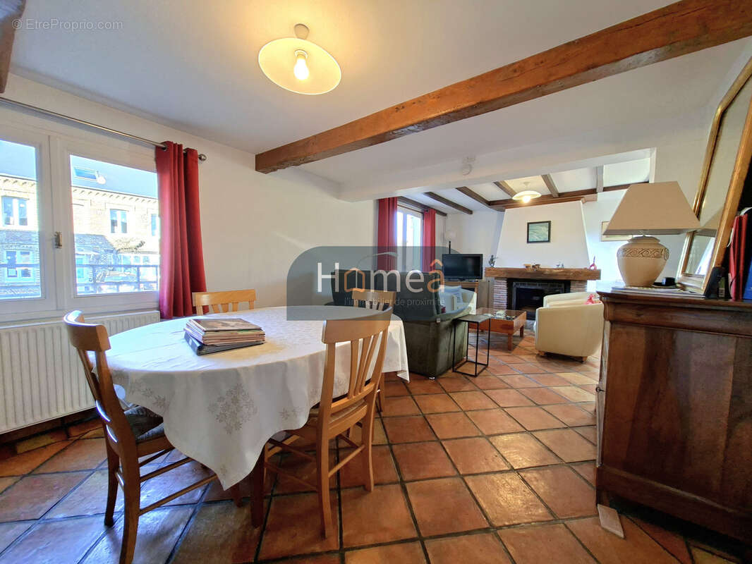 Maison à LINTOT-LES-BOIS