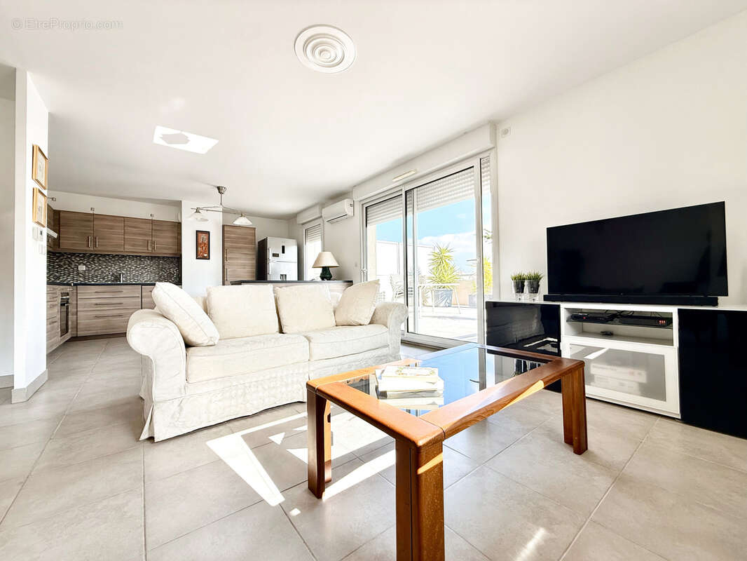 Appartement à SIX-FOURS-LES-PLAGES