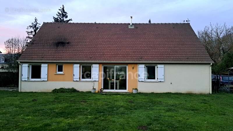 Maison à RESSONS-LE-LONG