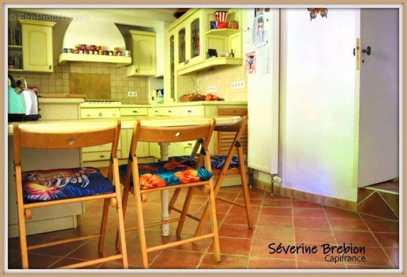 Maison à SAINT-REMY-SUR-DUROLLE