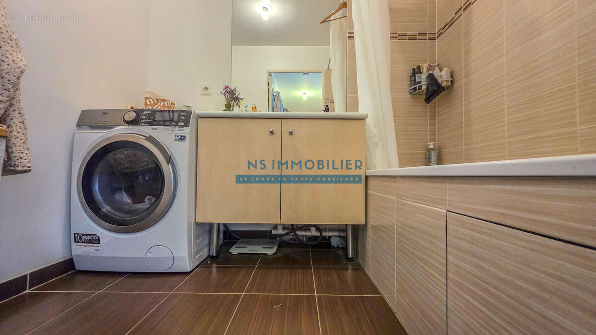 Appartement à SARTROUVILLE