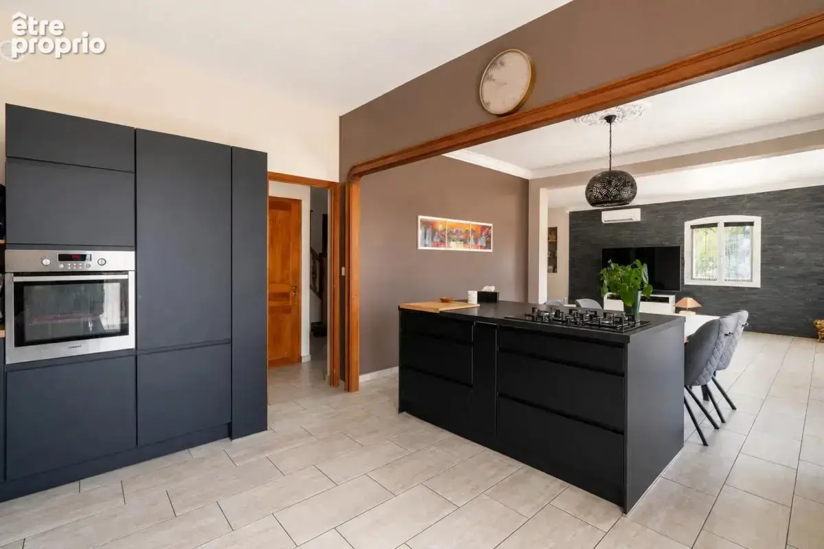 Maison de 6 pièces de 179 m² à Gabian - photo 5