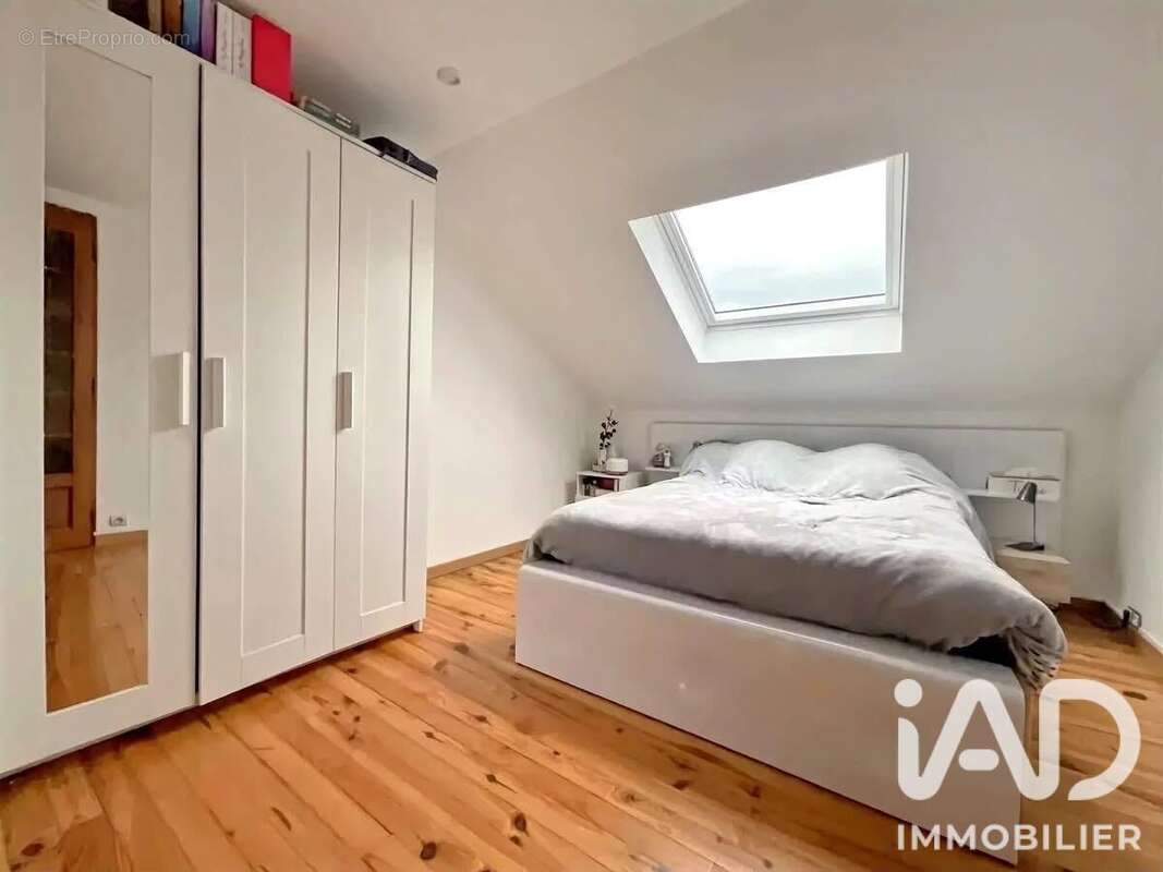 Maison 139 m² à Aix  - photo 4