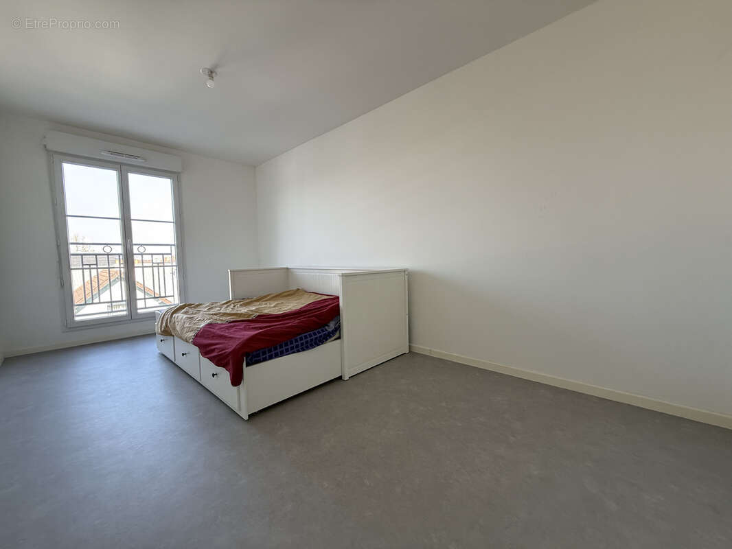 Appartement à LE BLANC-MESNIL
