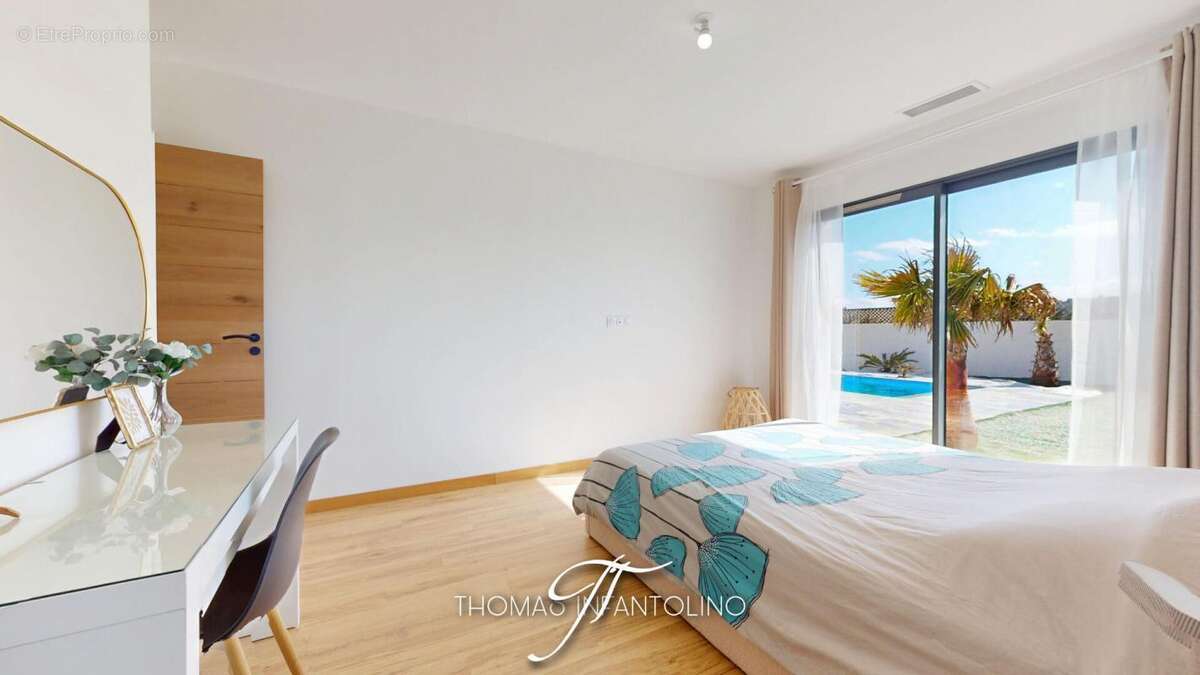 En exclusivite - plain pied - 4 chambres - piscine - garage - photo 13