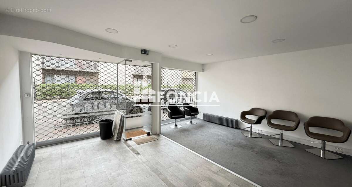 Local commercial - photo 3