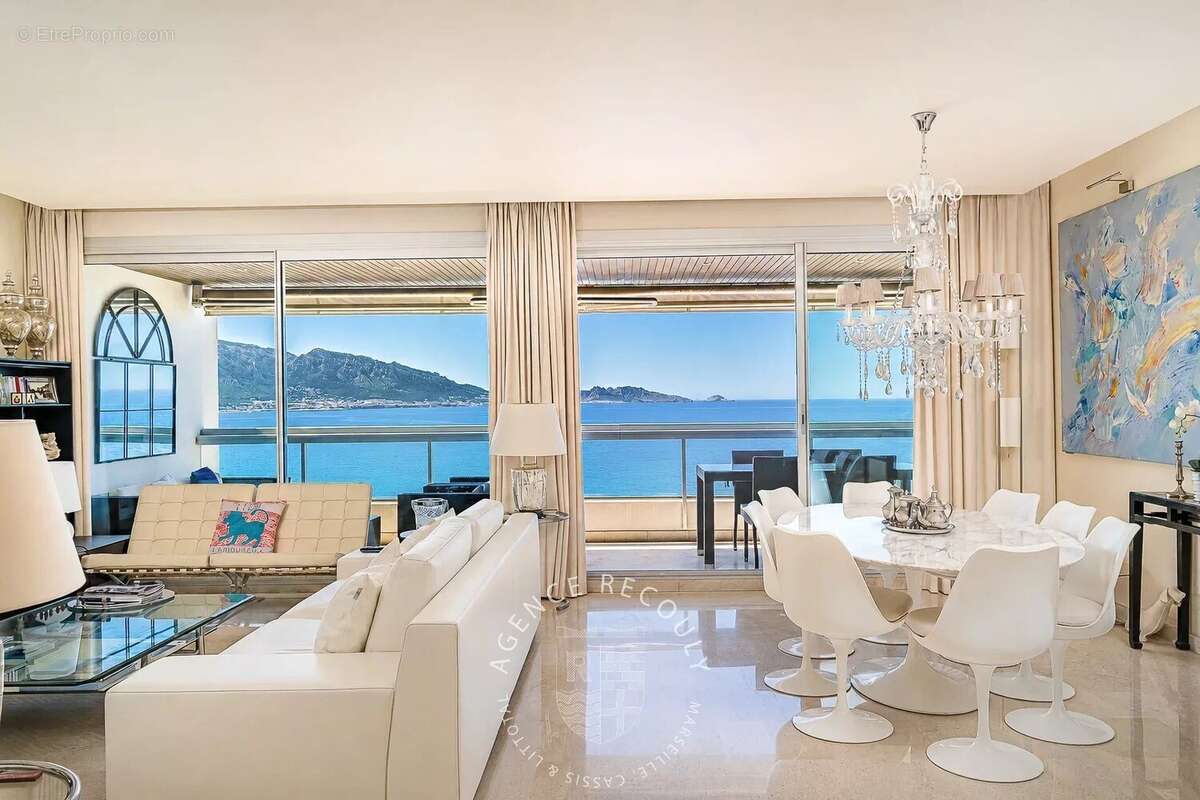Appartement à MARSEILLE-7E