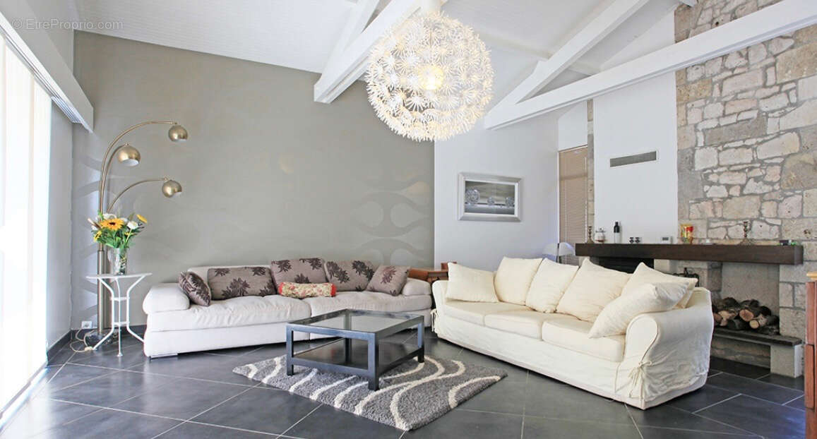 Maison à LAROQUE-TIMBAUT