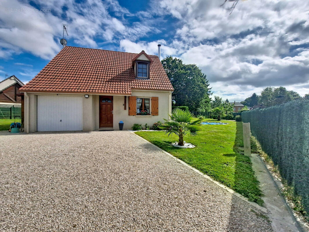 Maison à ETREPAGNY