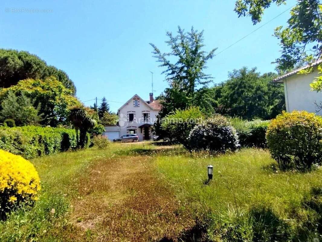 Maison à GRAULHET