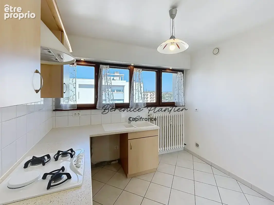 ANNEMASSE – Au calme -Grand T3 lumineux de 79,53 m² avec balcon, cave et garage en option - photo 3