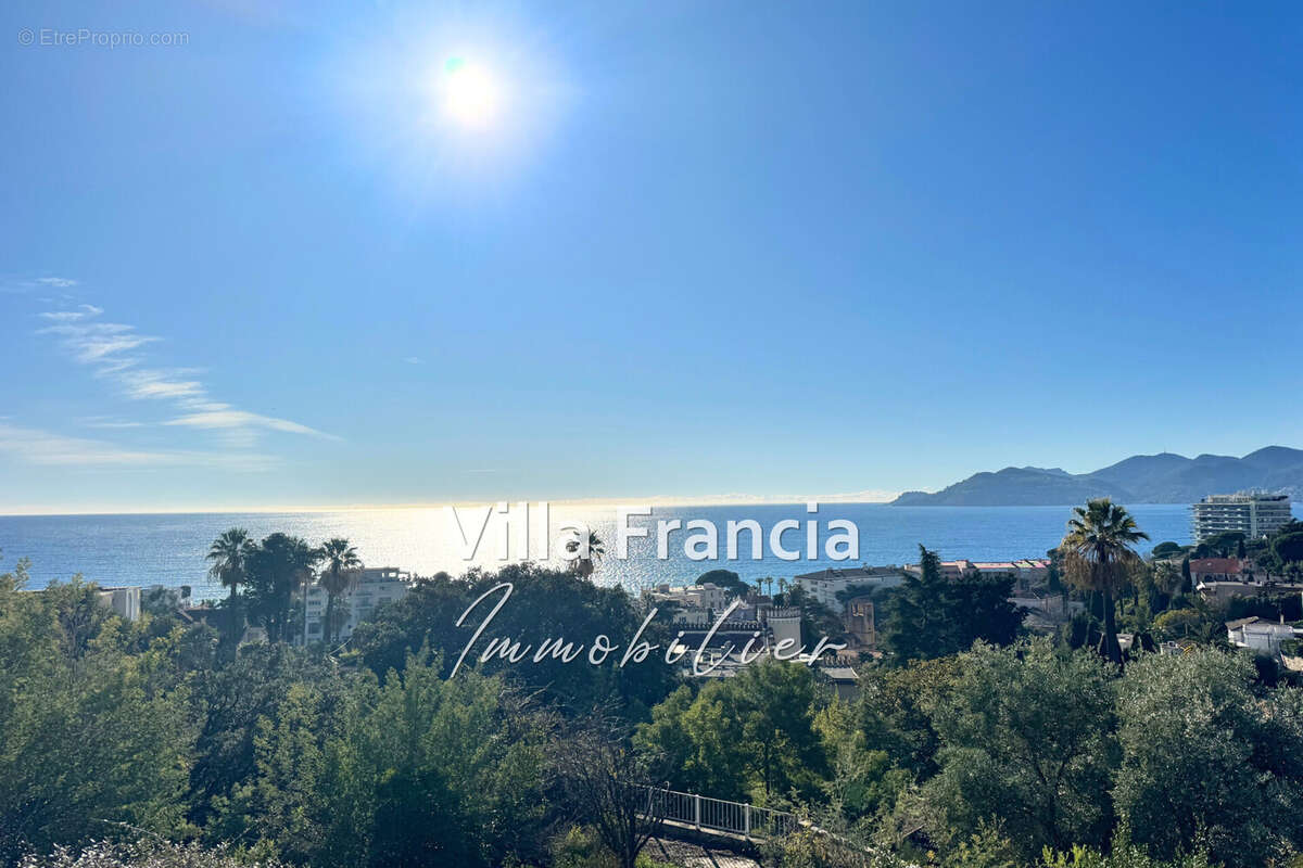 Appartement à CANNES