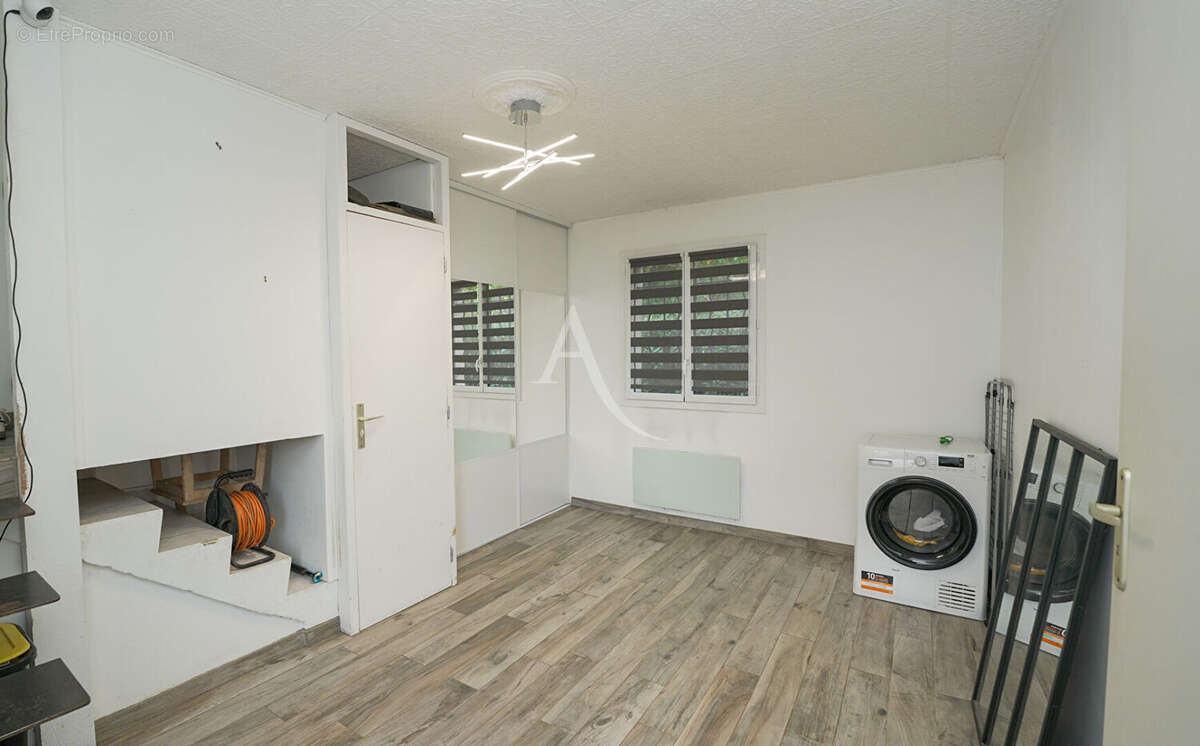 Maison à LE ROC-SAINT-ANDRE