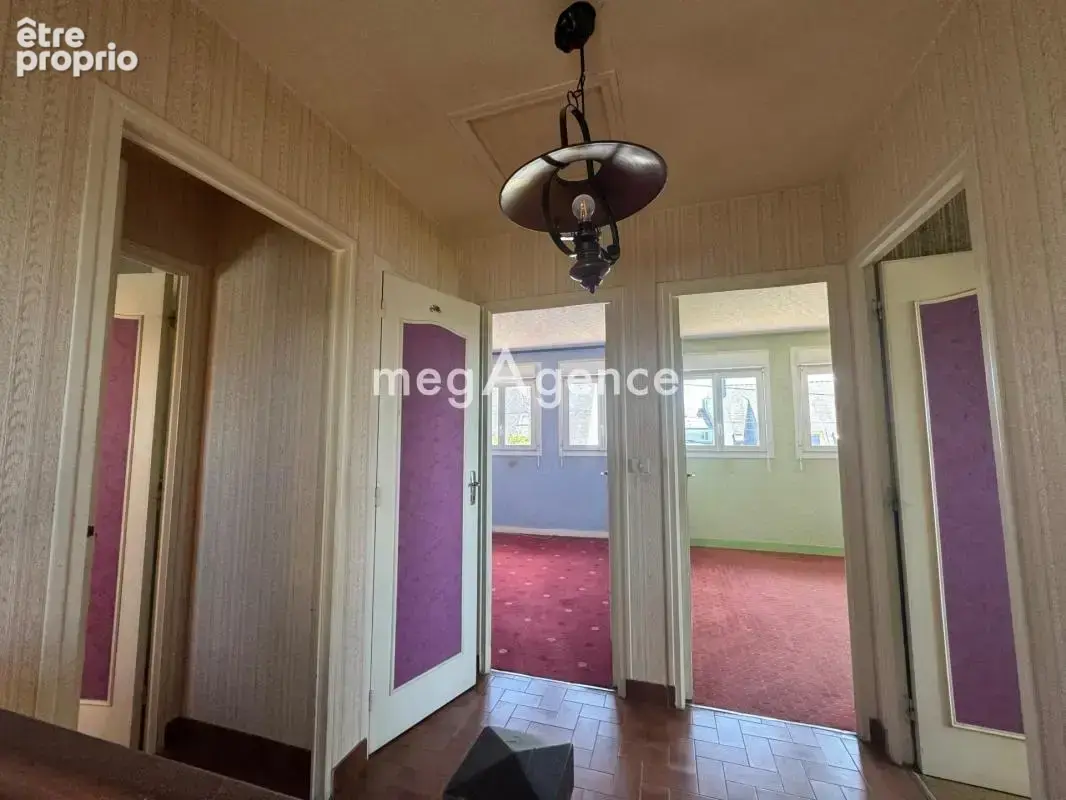 Lanester – Maison 3 chambres avec garage, jardin clos et beau potentiel - photo 11