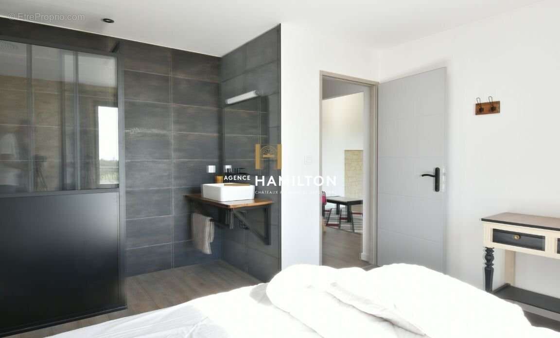 Une ferme d'exception au coeur du village, entre charme, calme et elegance - photo 14
