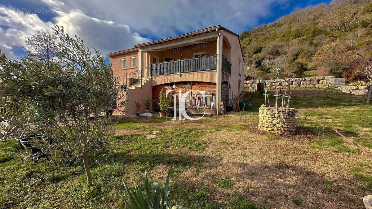 Maison à SAINT-AMBROIX