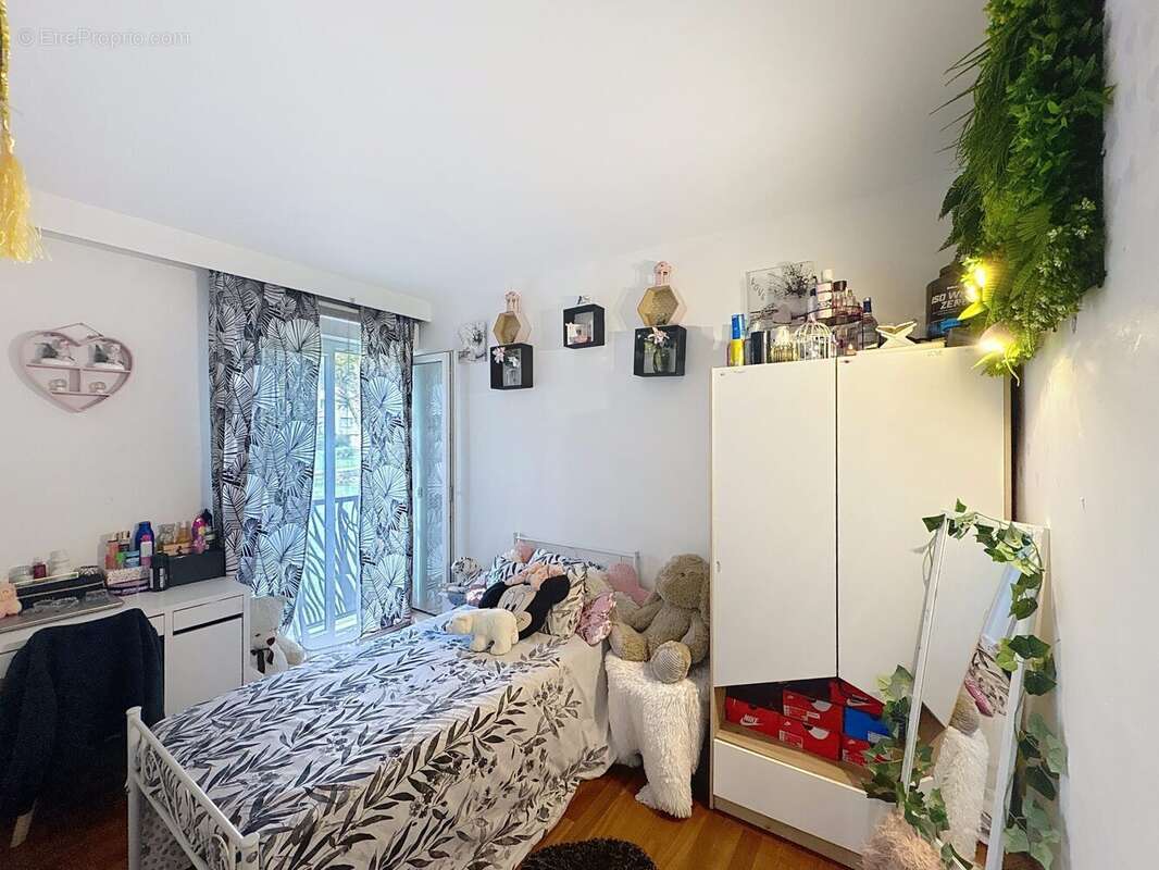 Appartement à FRESNES