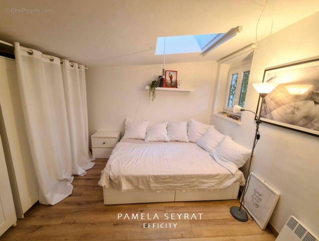 Appartement à PARIS-3E