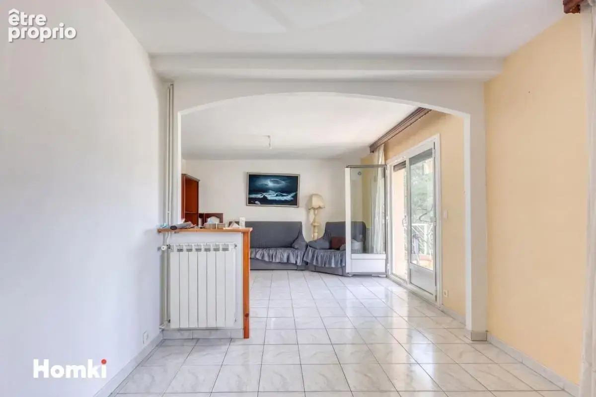 Appartement T4 de 71 m² à Le Pradet 83220, Rue Eugène Fromentin - photo 4